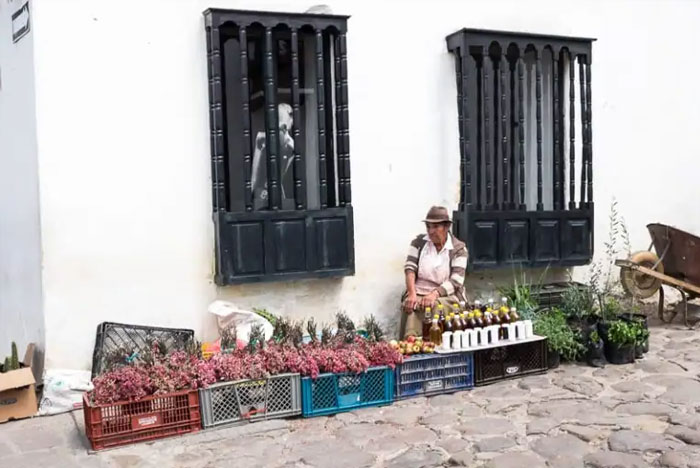 petit-marche-rue-villa-de-leyva-colombie