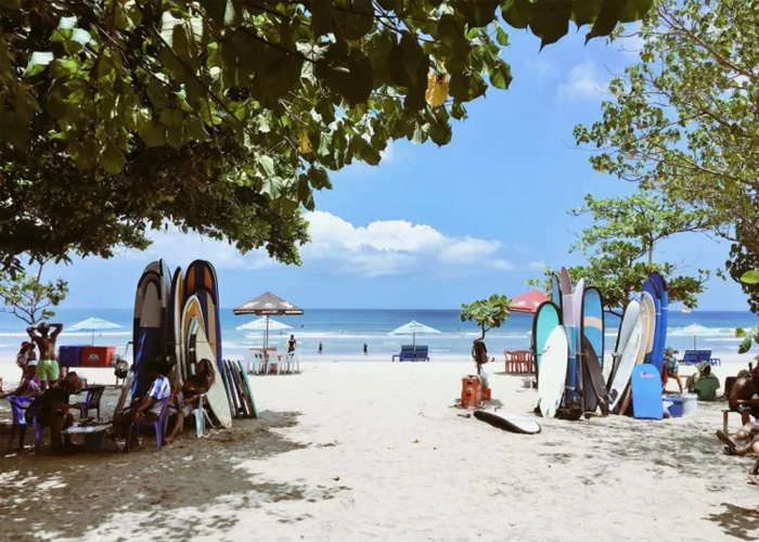 surf-plage-bali