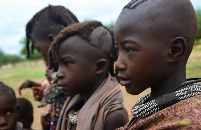 jeunes-enfants-tribus-namibie