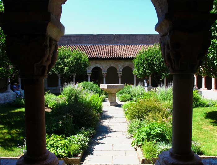 the-cloisters-met-museum