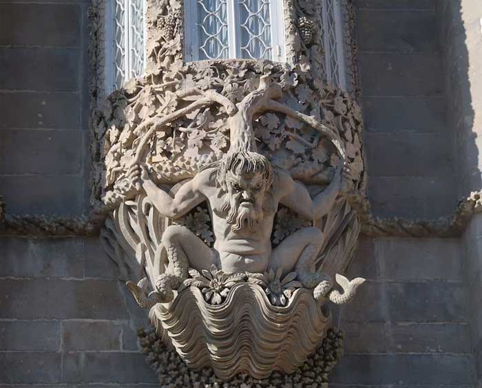 sculpture-fenetre-palais-pena