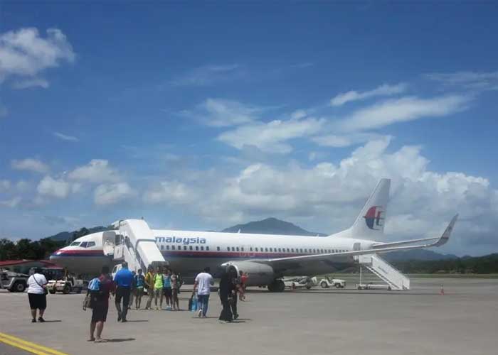 avion-malaysia-airlines-langkawi