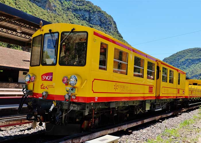 train-jaune-languedoc-roussillon