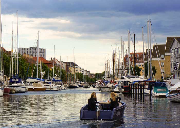 se-deplacer-bateau-canal-copenhague