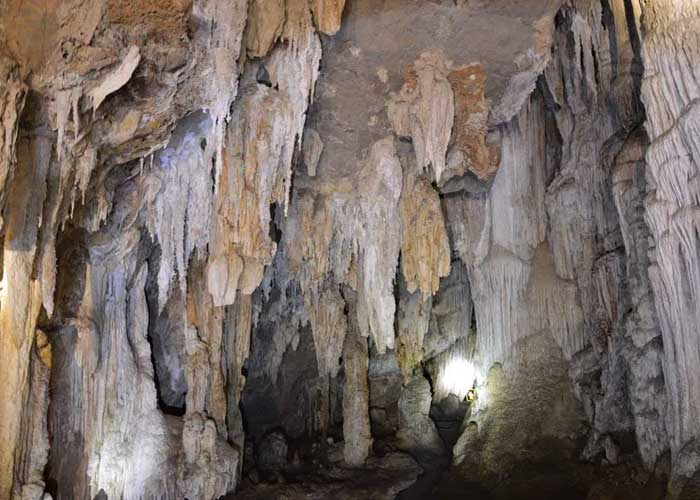 diamond-cave-khao-sok-thailande