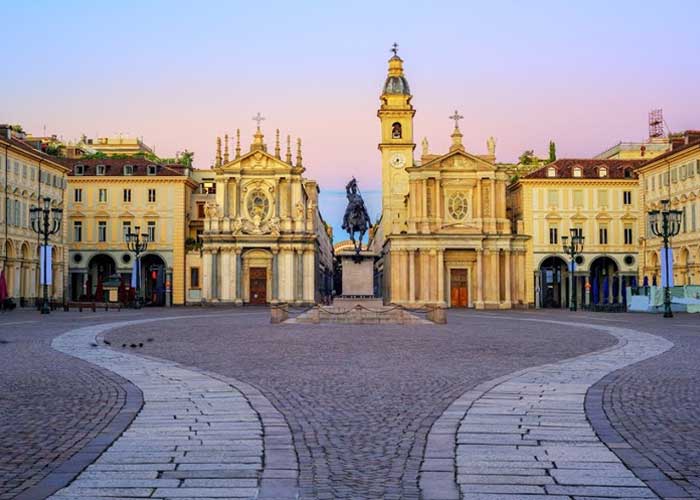 magnifique-piazza-san-carlos-turin