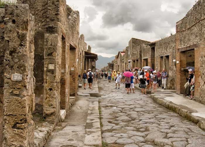 rue-pave-de-pompei