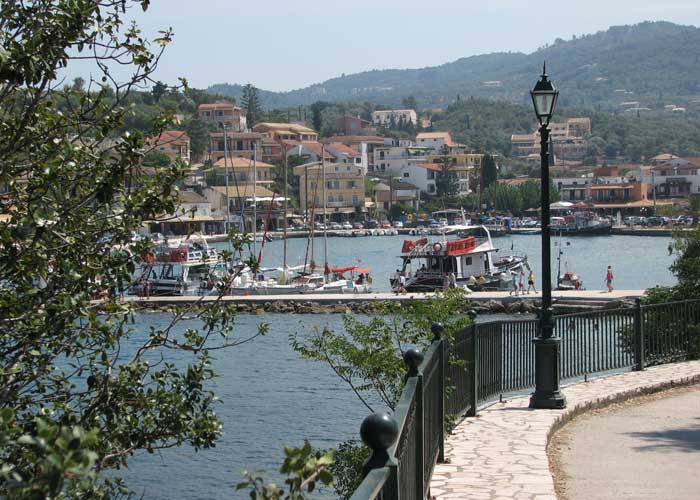 village-kassiopi-corfou