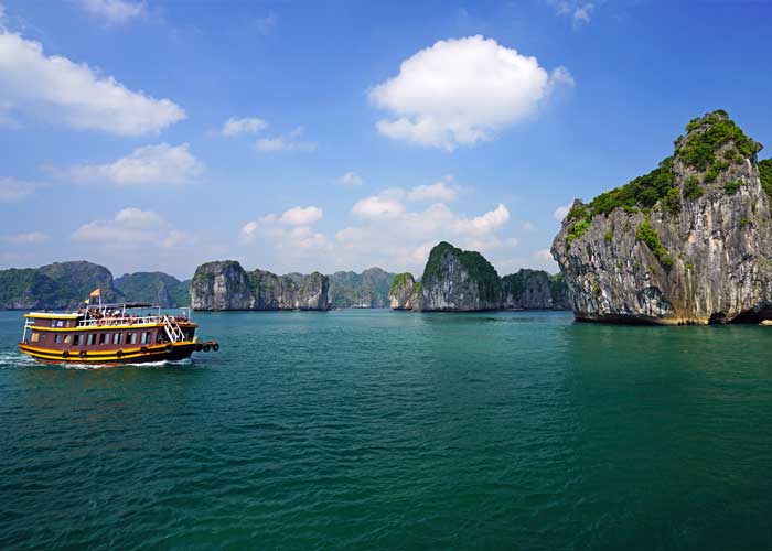 visite-baie-halong-vietnam