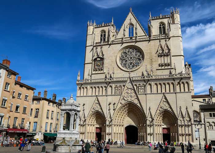 cathedrale-saint-jean-baptiste-lyon