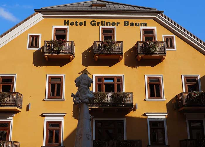 hotel-restaurant-gruner-baum