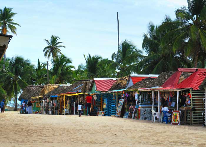 mano-juan-ile-saona