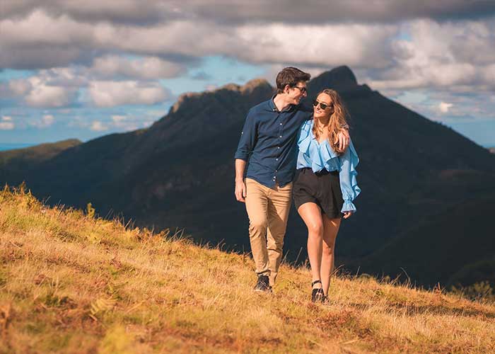 promenade-amoureux-montagne