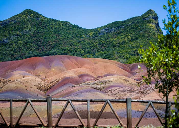 terres-7-couleurs-ile-maurice