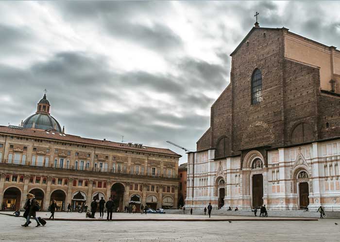 piazza-maggiore-bologne