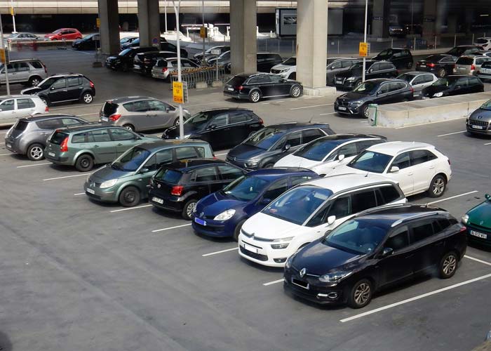 reserver-avance-parking-aeroport