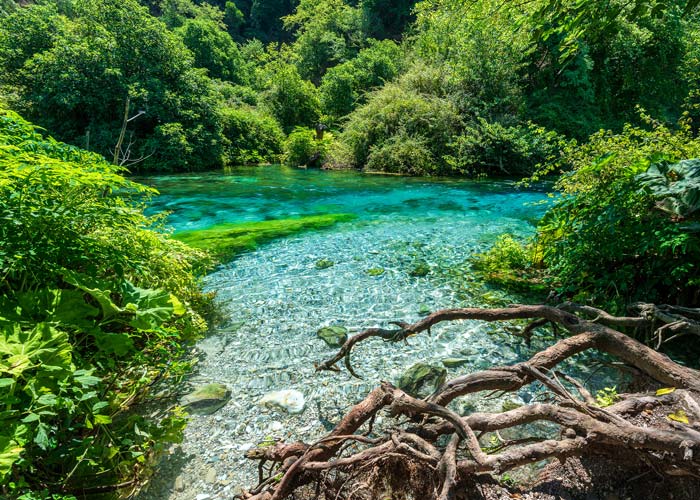 promenade-blue-eye-albanie