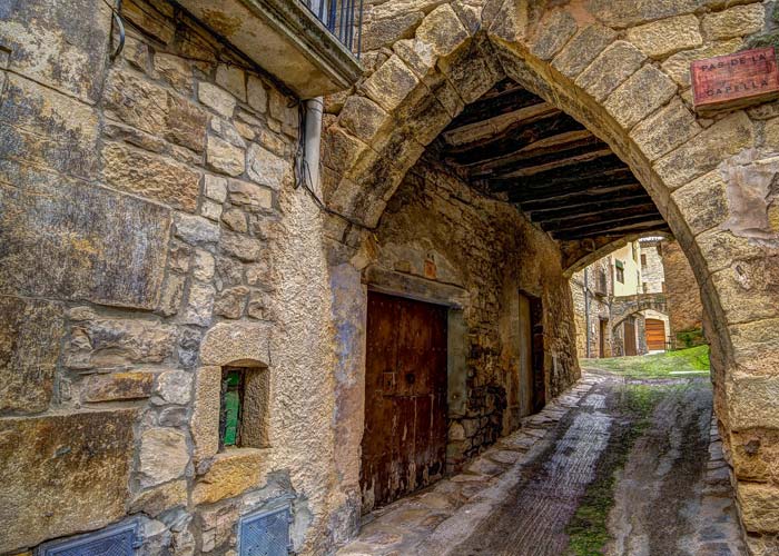 rue-guimera-village-catalogne