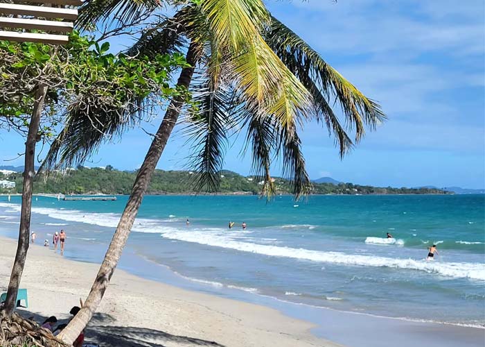 plage-diamant-martinique-sable-blanc