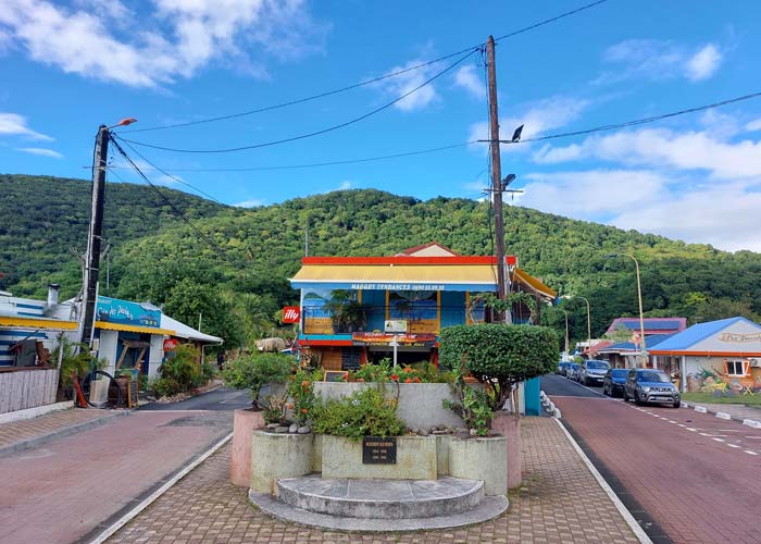 village-deshaies-guadeloupe