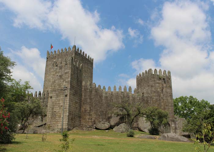 guimaraes-et-son-chateau