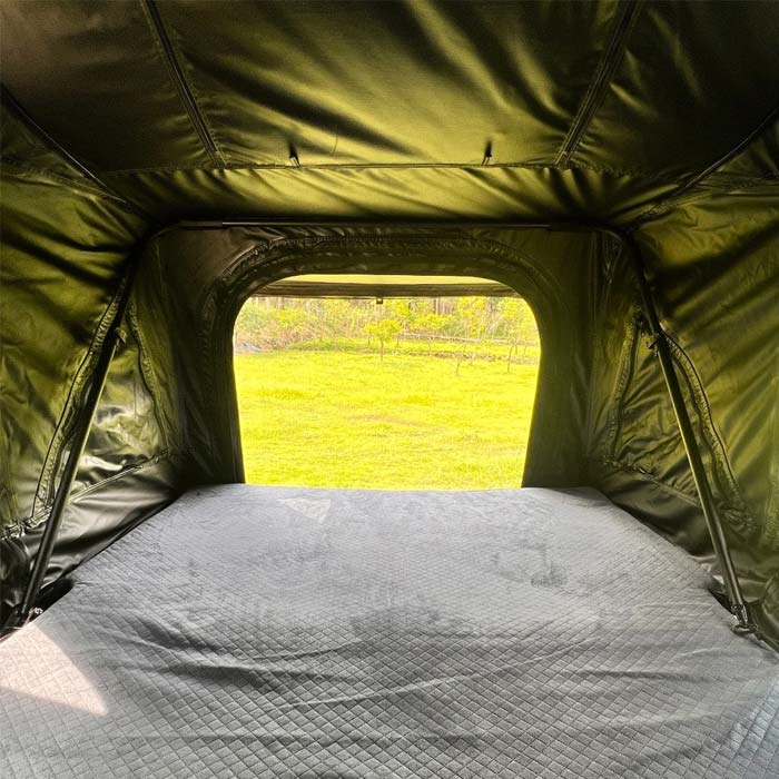 volume-interieur-tente-de-toit-rigide