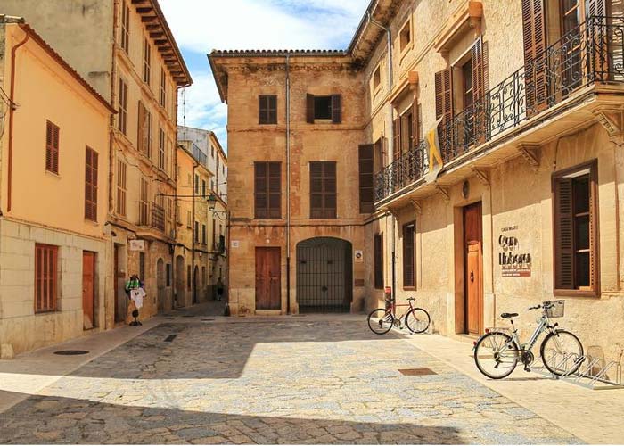 place-vella-pollenca-majorque