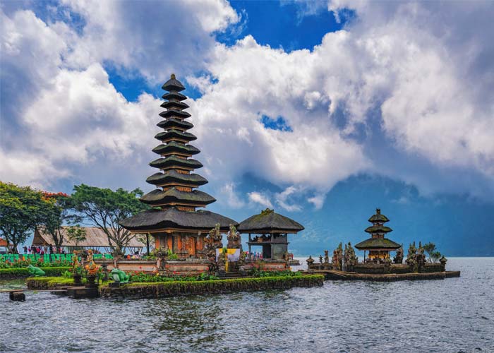 temple-pura-ulun-danu-bratan