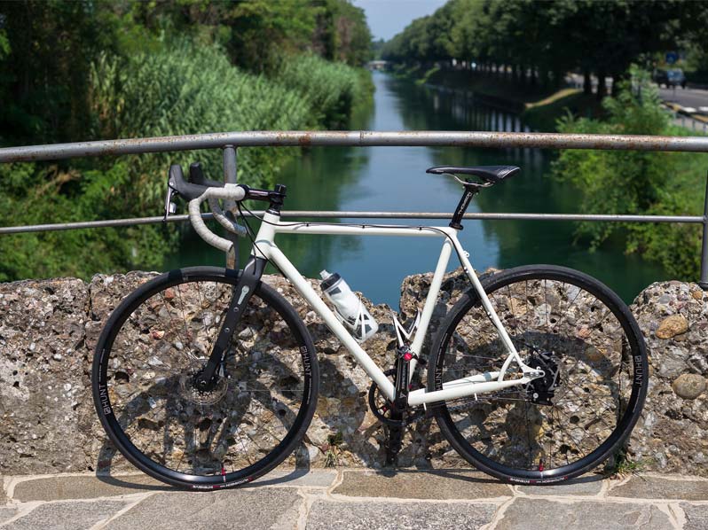 pourquoi-velo-gravel-cher