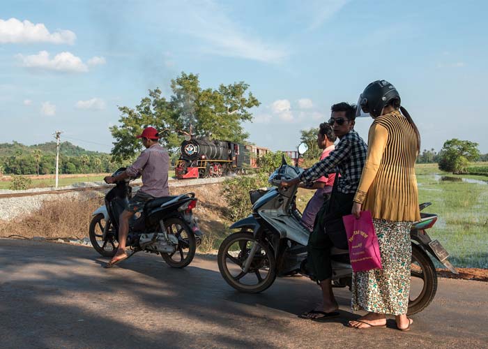 se-deplacer-scooter-myanmar