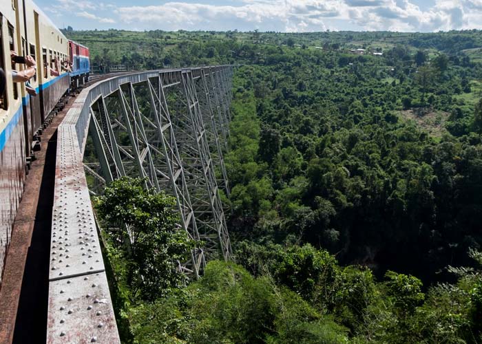 viaduc-train-gokteik-myanmar