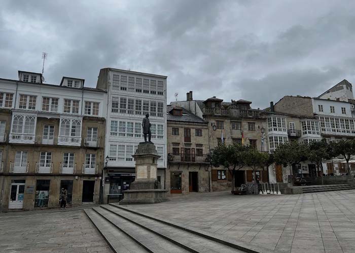 plaza-mayor-viveiro