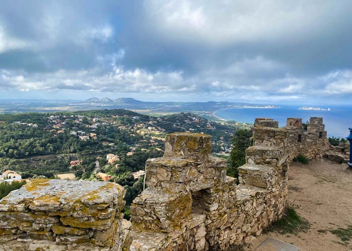 Vue depuis le château de Begur