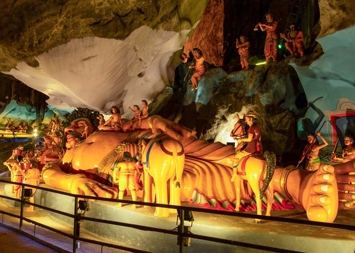 sculpture-grotte-ramayana-batu-cave